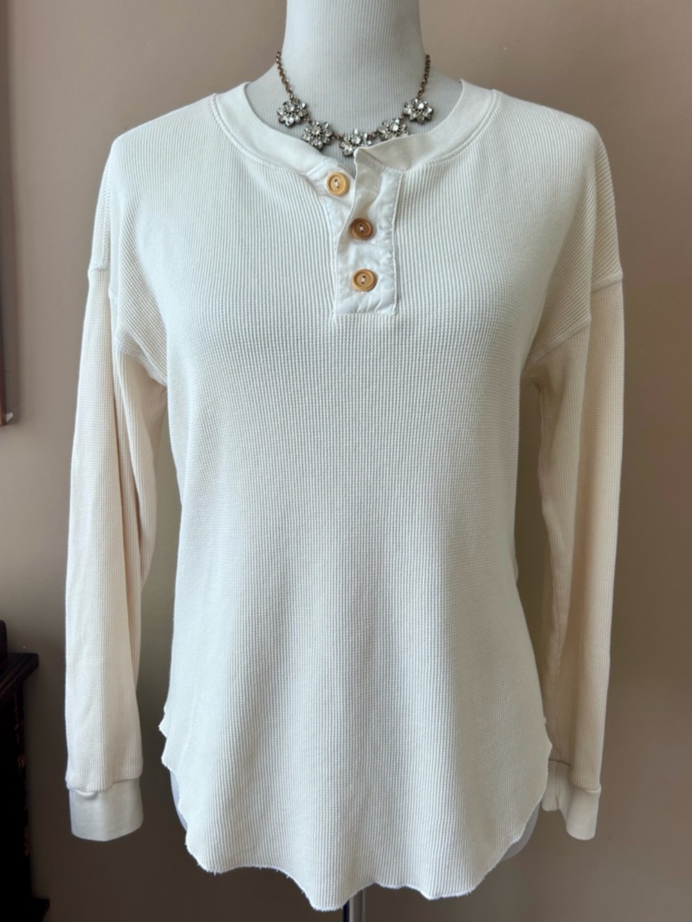 Mate the Label Harper Henley Top Thermal Oranic Waffle Knit Crew Bone White M - Picture 2 of 14